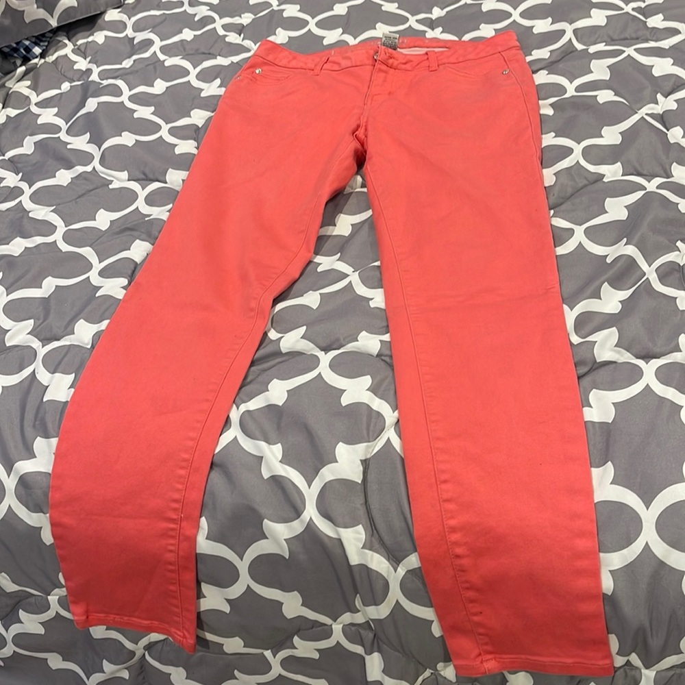Celebrity pink low rise skinny Jean size 9